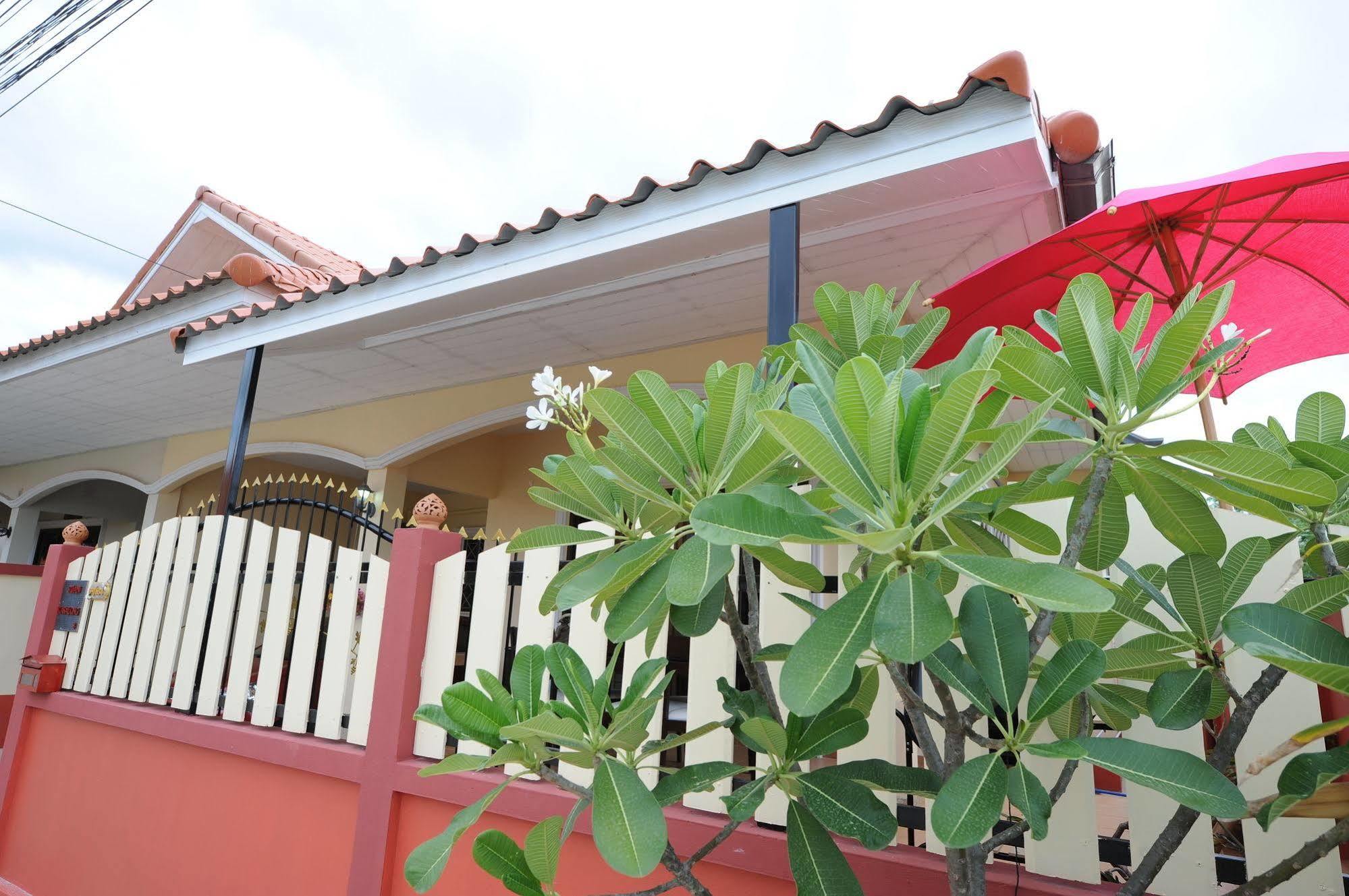 Ruankasalong Hua Hin Villa Buitenkant foto