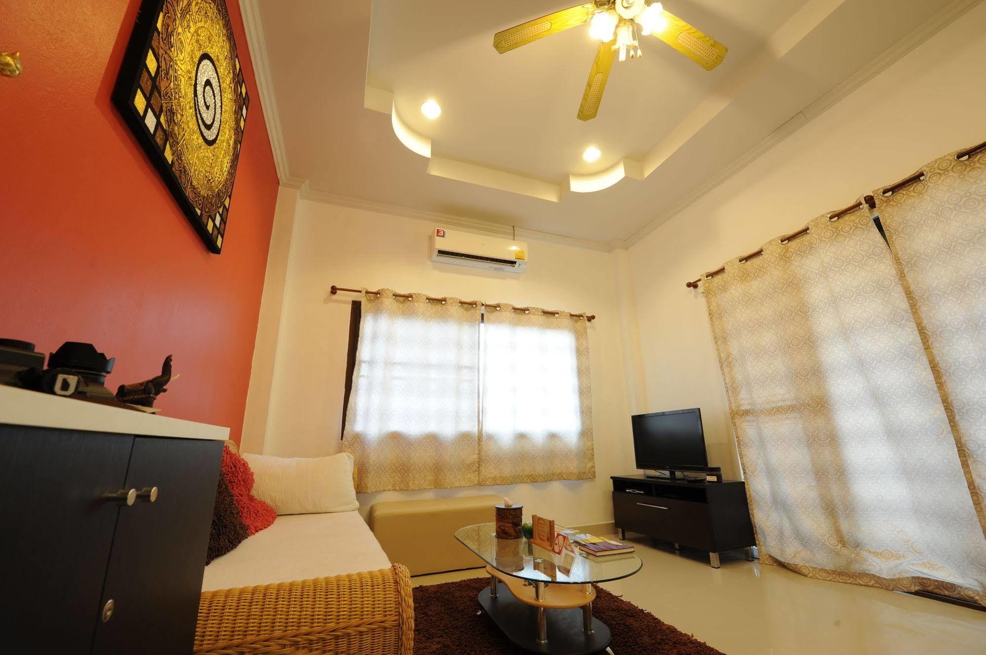 Ruankasalong Hua Hin Villa Buitenkant foto